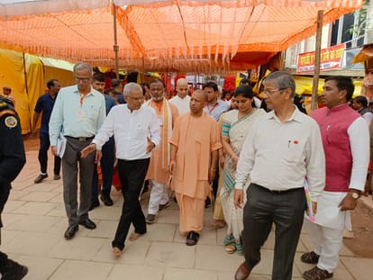 CM Yogi in Mirzapur worship in Vindhya Dham Two days before Navratri 2022