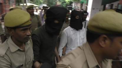 पीएफआई से जुड़े दोनों युवकों को कोर्ट में पेश किया गया