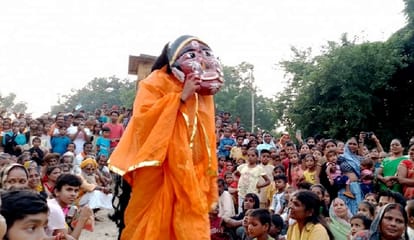 Ramnagar Ki Ramlila Nakkataiya took place on16th day Lakshman cut off Surpanakha nose