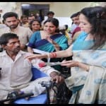 ट्राईसाइकिल पर बैठते ही हाथ में आ गया हैंडल