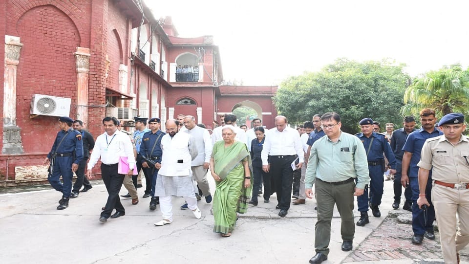 Governor Anandiben Patel Visits Dr Bhimrao Ambedkar University Agra