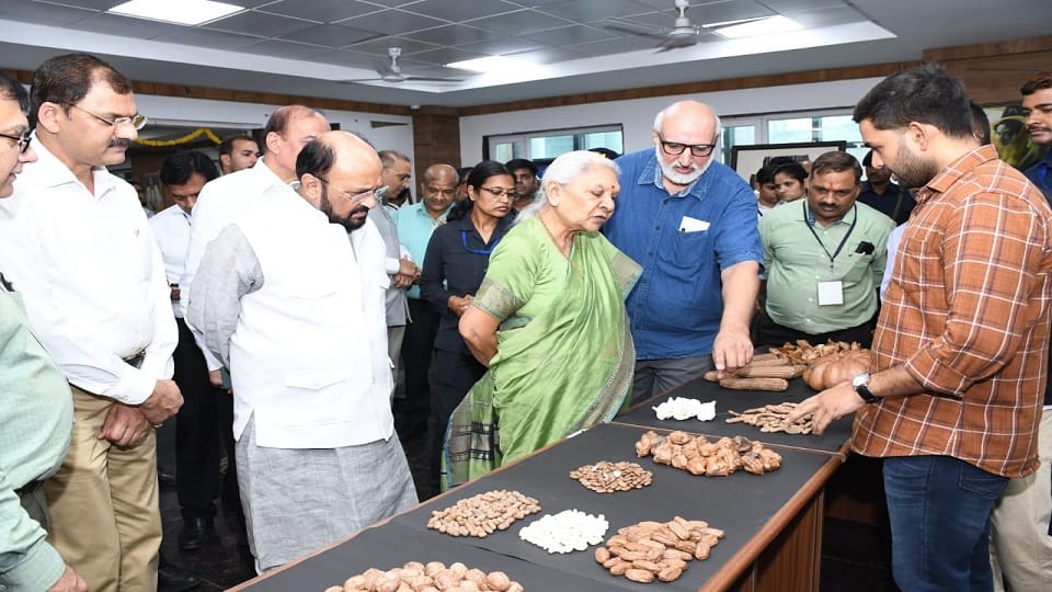 Governor Anandiben Patel Visits Dr Bhimrao Ambedkar University Agra