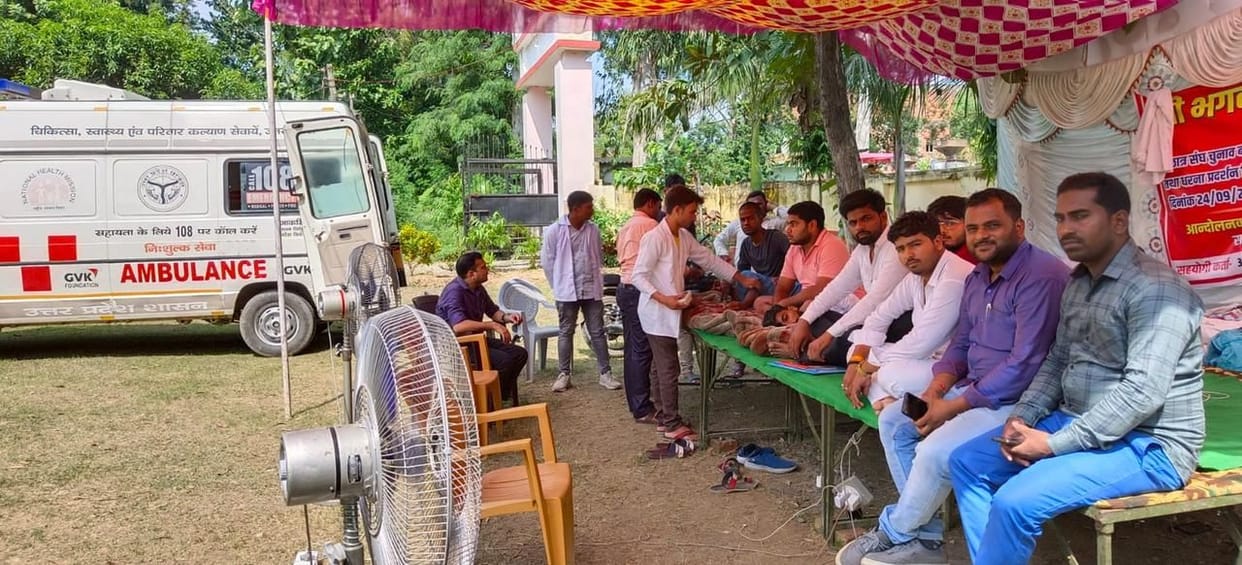 The health of two student leaders sitting on fast deteriorated