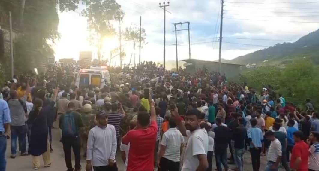 Ankita murder case ankita demands justice funeral mother faints Uttarakhand news in hindi