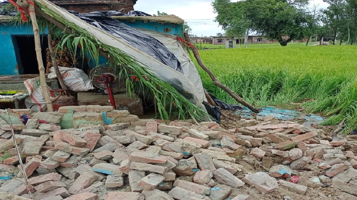 Casualty rained from the sky The houses of two brothers fell due to rain relatives buried in the rubble innoce