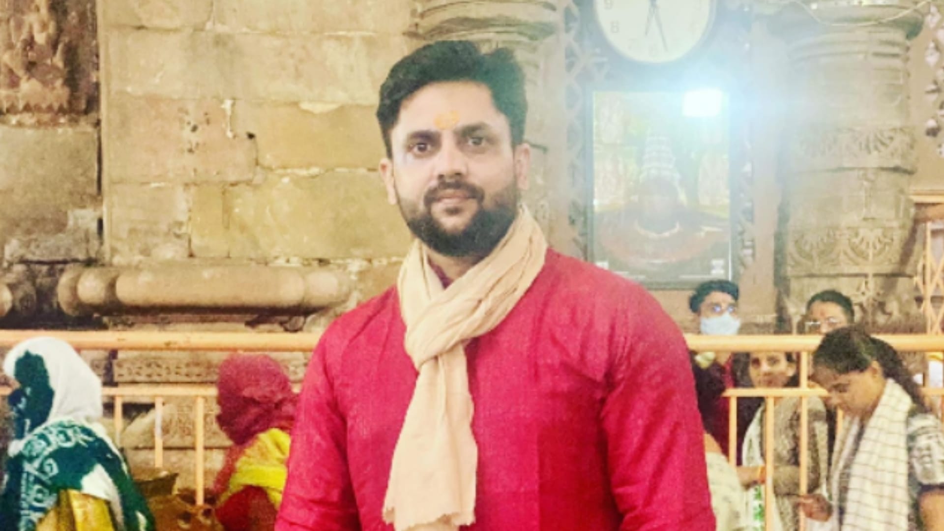 contractor commits suicide in lucknow PWD engineer accused of harassment