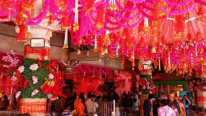 Delhi : राजधानी में जन्माष्टमी के लिए सजने लगे मंदिर, श्रद्धालुओं की सुविधा के पुख्ता इंतजाम, झांकियां तैयार Temples started getting decorated for Janmashtami in the capital