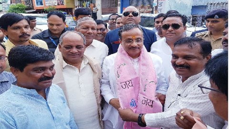 Former Deputy CM Dinesh Sharma Slammed Congress Mp Digvijay Singh For Rss With Pfi