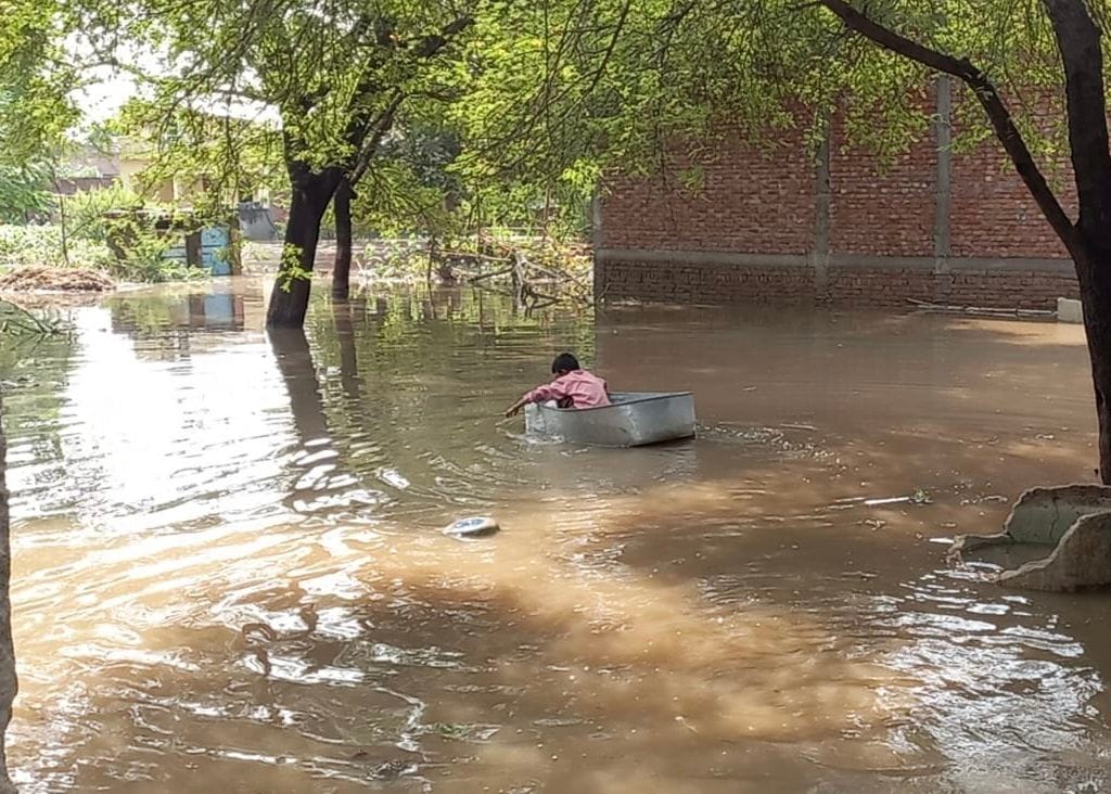 Water filled outside the houses, the nights are spent in panic