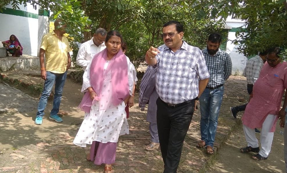 Hardoi, Madam the air gets polluted in the evening