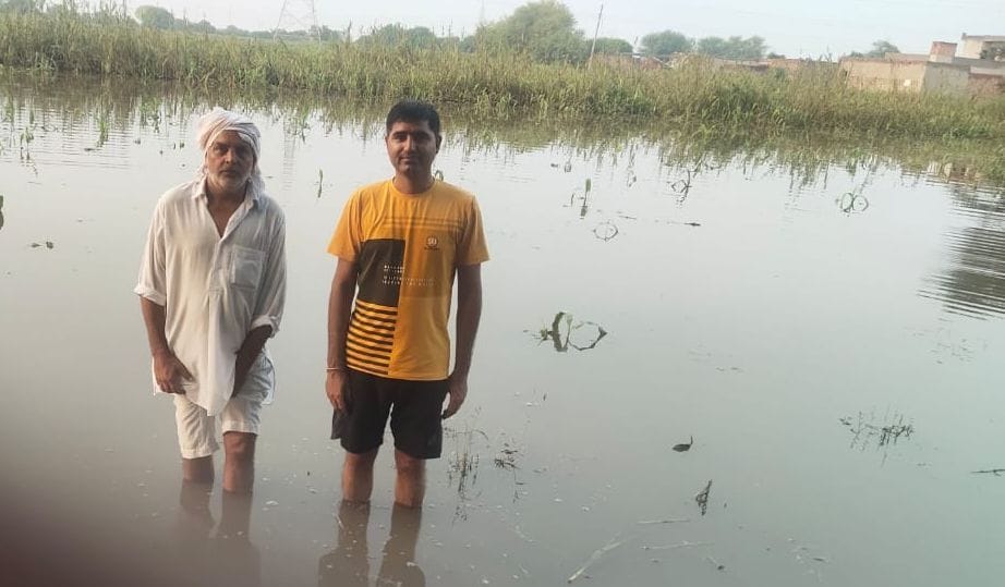 Rajbaha broken in Ramayana and Nalwa village, there ... Water floods fields in Kharar village, crops damaged