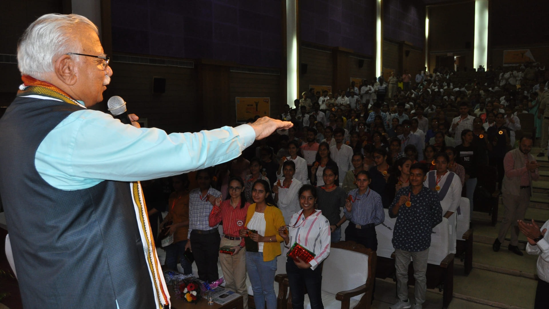 Amar Ujala Medhavi Chhatra Samman: Faces of the students blossomed after getting respect from the CM