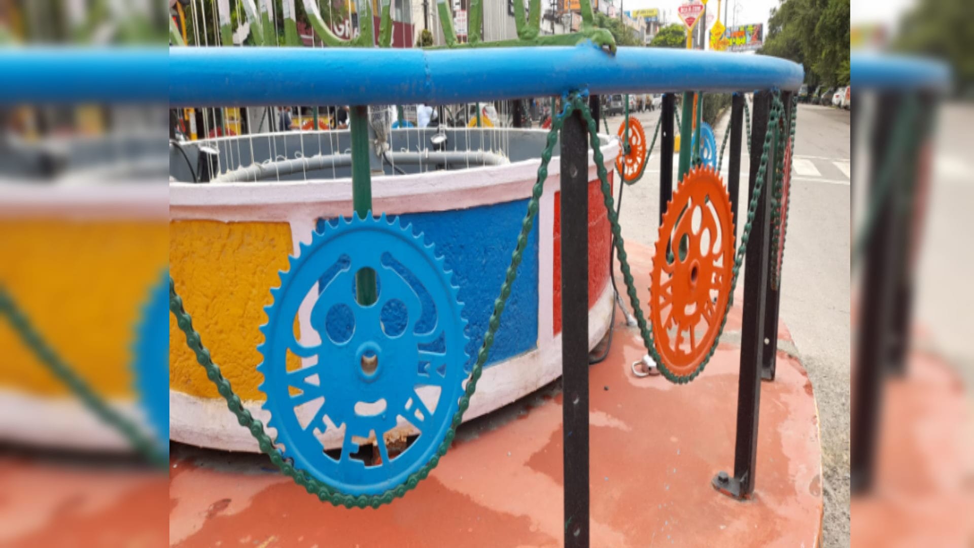 PM Modi adores Meerut  'Kabaad Se Jugaad', iron scrap, old tires are protecting the environment
