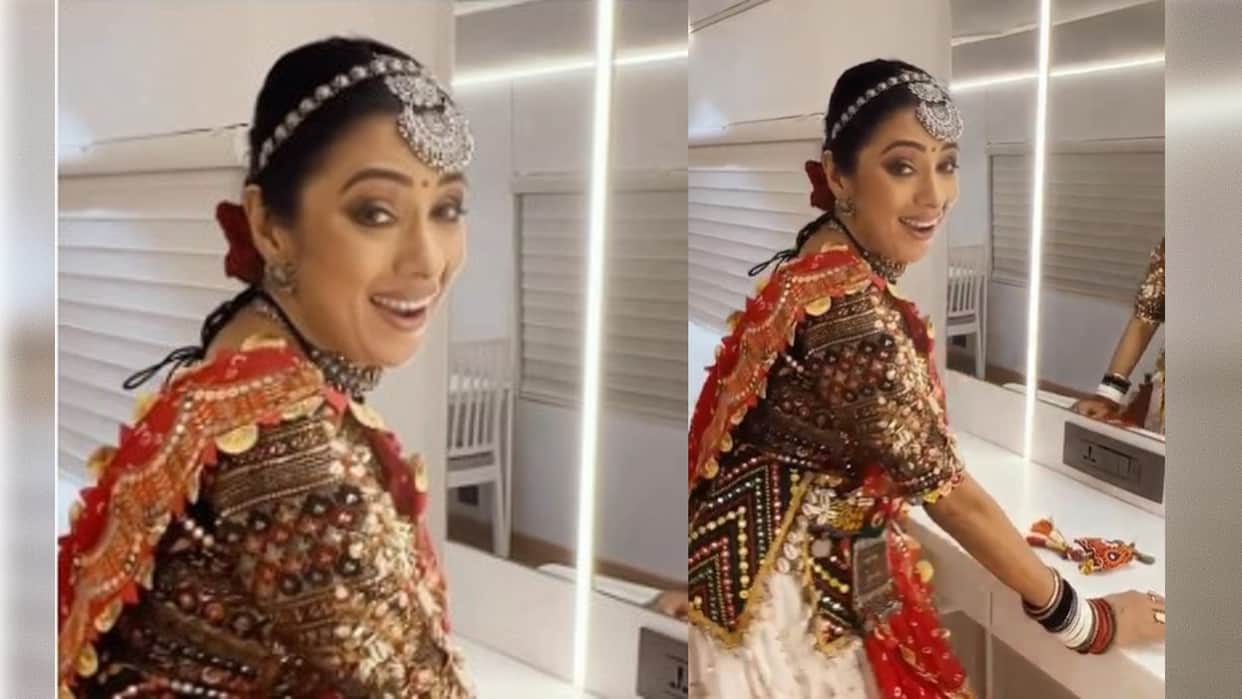 anupamaa lead actress rupali ganguly garba dance in vanity van video goes viral on social media