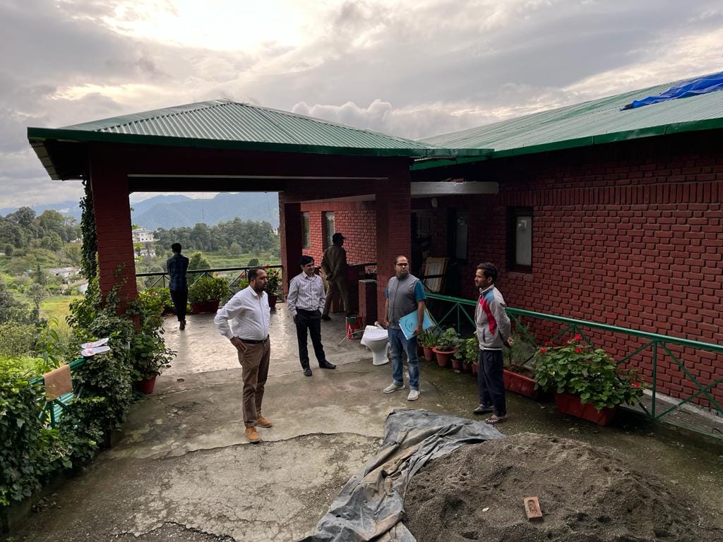 Rishikesh News: CCTV cameras of most forest resorts and camps closed