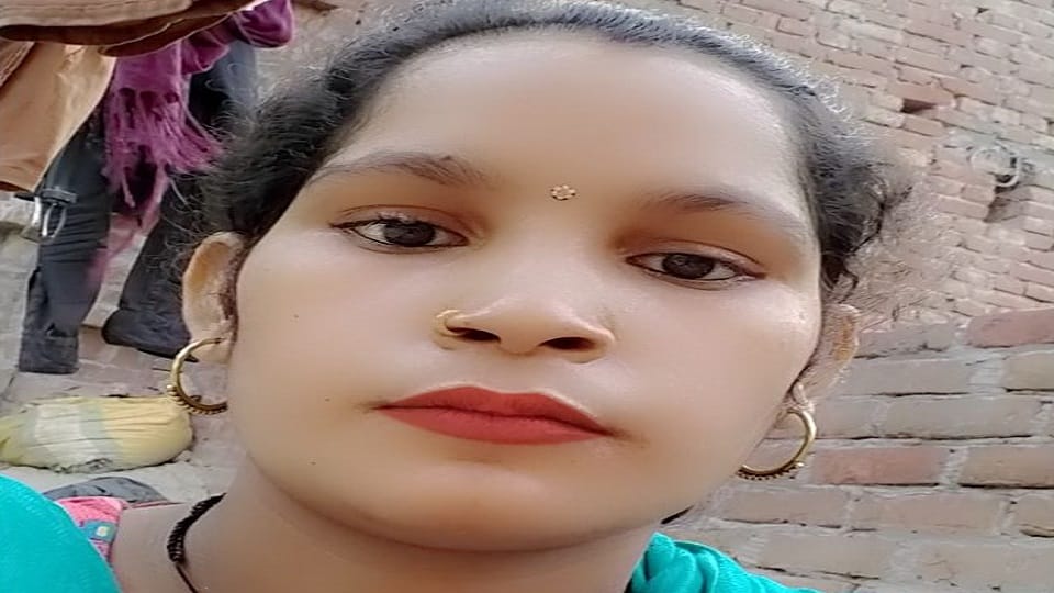 Married womans body found hanging in the house in Sambhal
