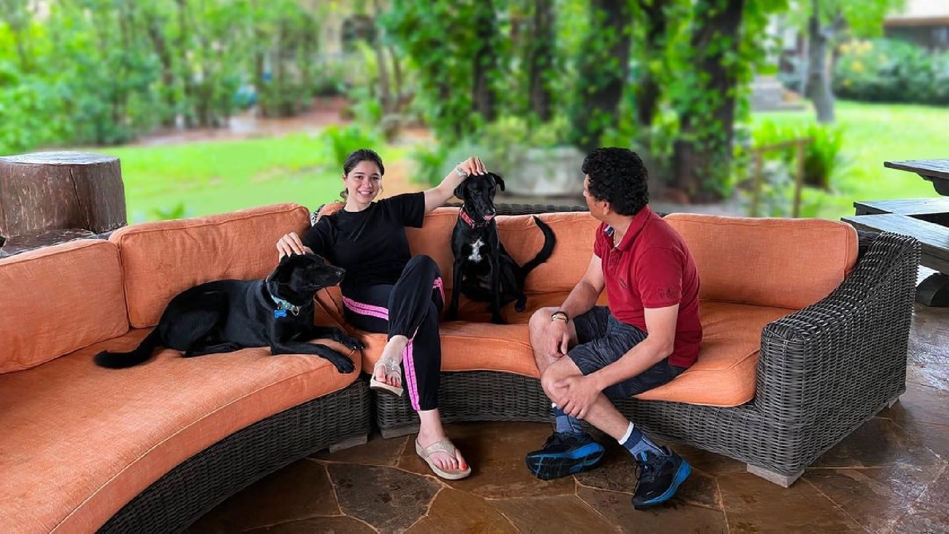 Sachin Tendulkar shares photos with sara tendulkar on daughters day Ritika sajdeh also wishes daughter samaira