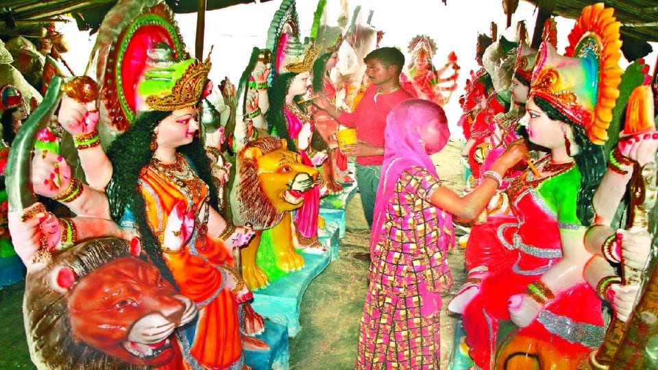 Shardiya Navratri 2022 Statues of Maa Durga in Agra markets