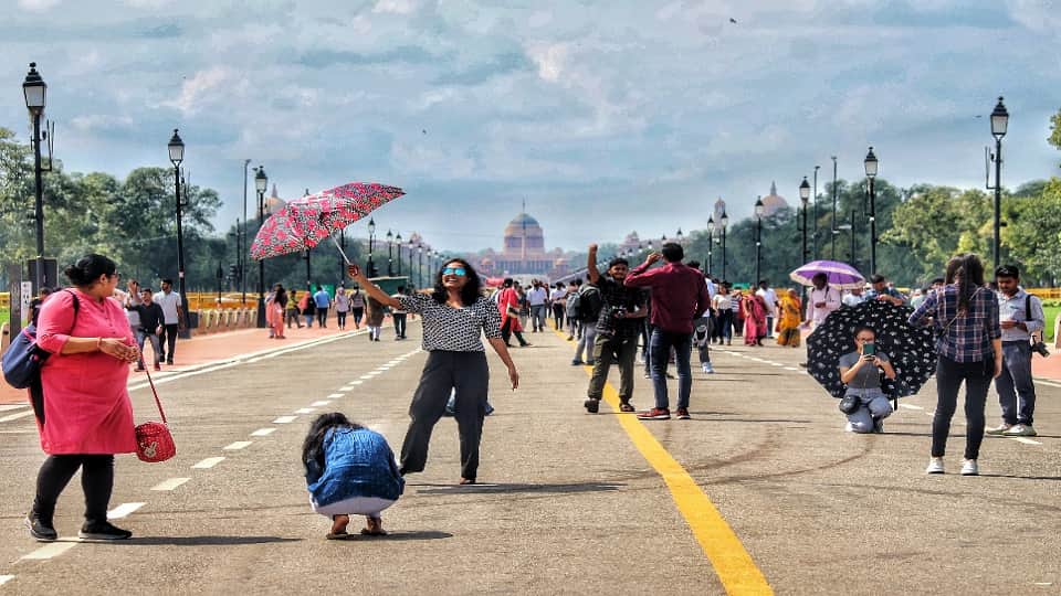 delhi weather forecast Monsoon towards end temperature will rise from Monday
