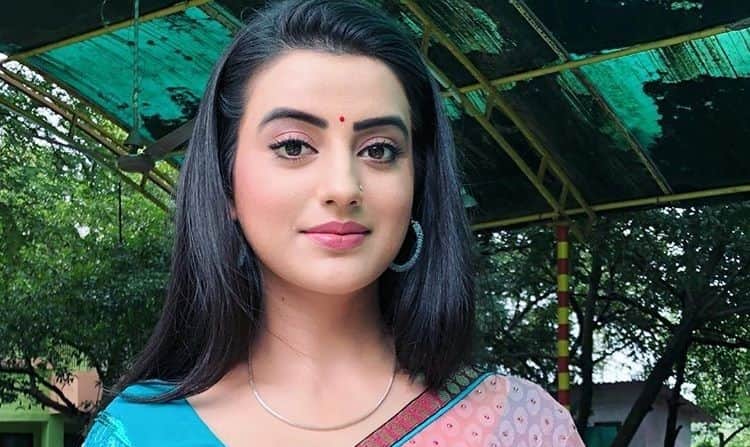 Bhojpuri Actress Akshara Singh wishes fans on Navratri first day, see video here