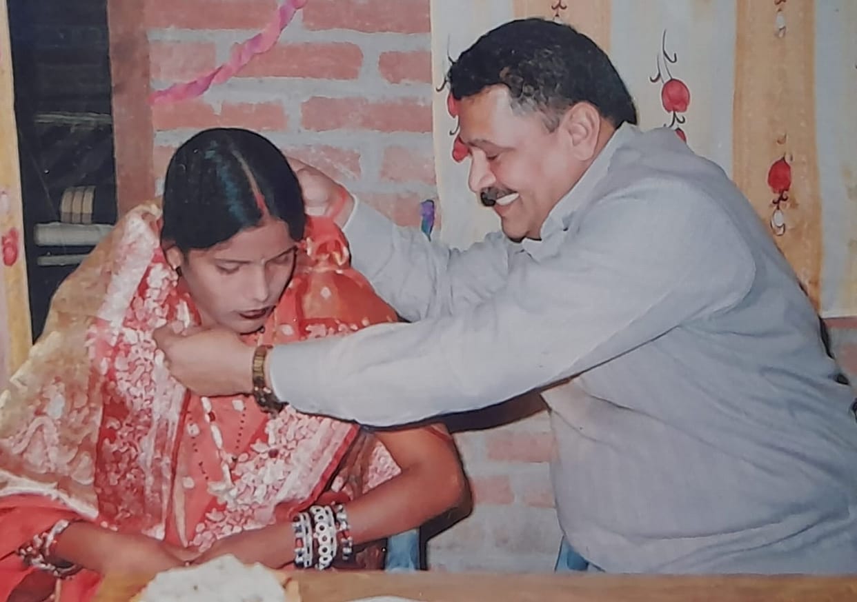 Former MLA Ramsevak had married Rajeshwari for the fourth time, photo surfaced