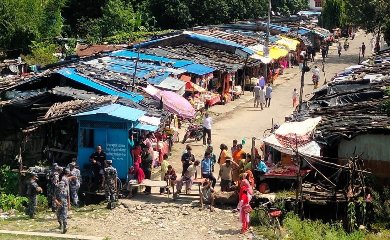 Controversy over setting up a temporary shop on Noman's Land