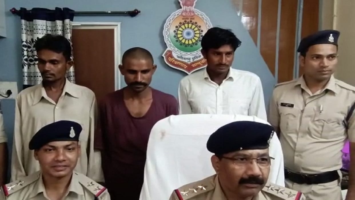 chhattisgarh young man killed his elder brother by giving betel nut of rs 50 thousand due to illicit relations