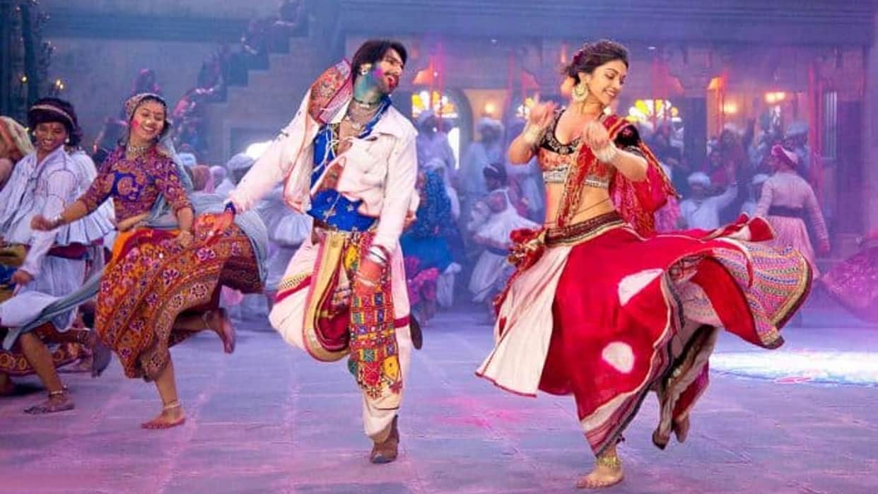 Shardiya Navratri 2023 men's fashion tips for Dandiya Night 2023
