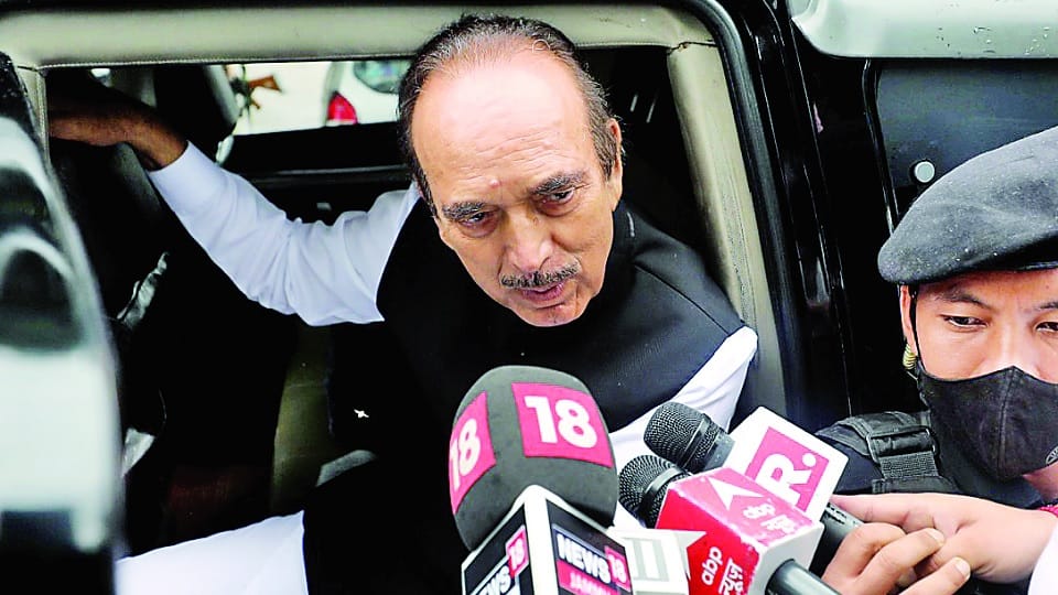 Ghulam Nabi Azad can announce new party today