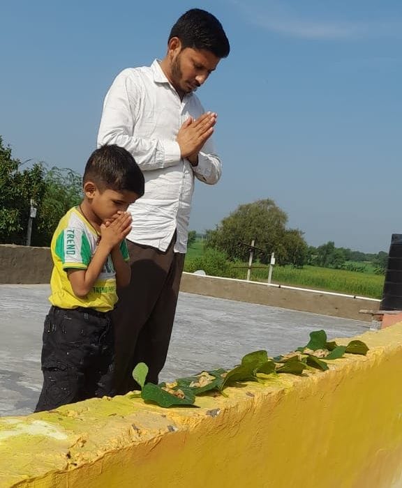 Hathras: Shraadh performed on Pitru Amavasya, farewell to ancestors
