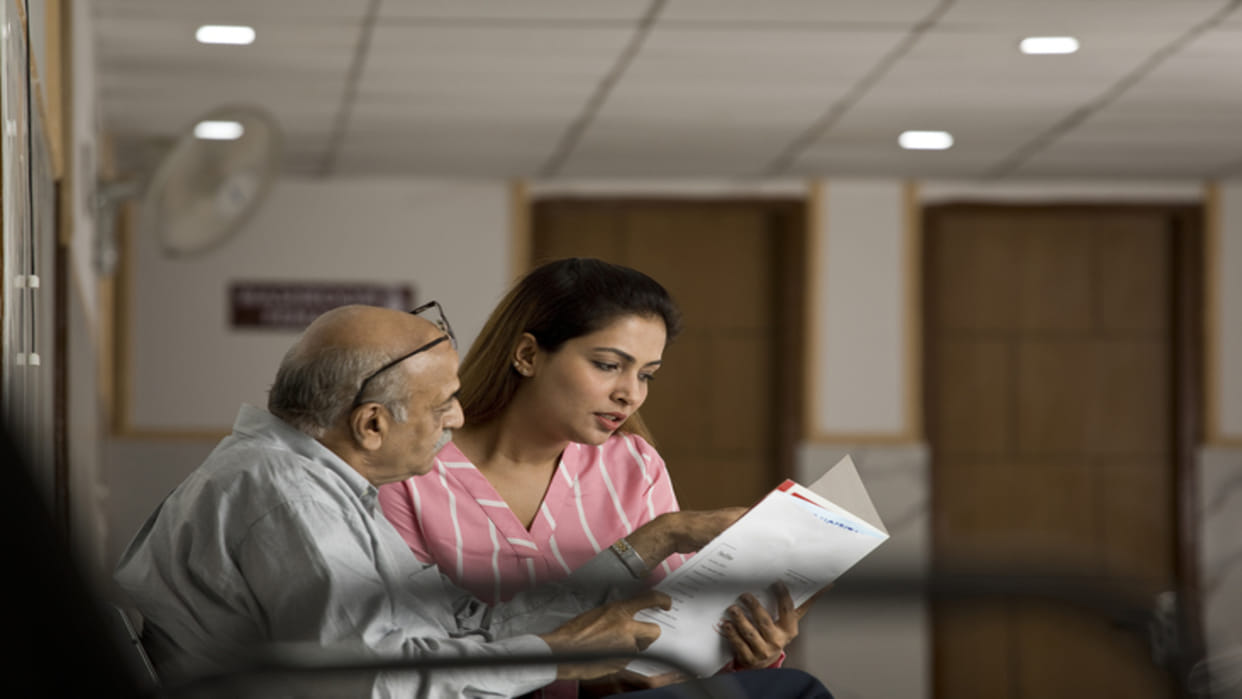 Keep These Things to Select Health Insurance Cover for Senior Citizen