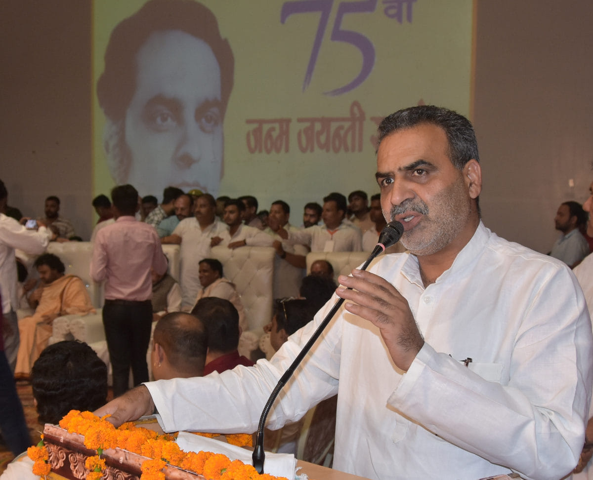 Nirbhaypal used to fight for the people: Mahana