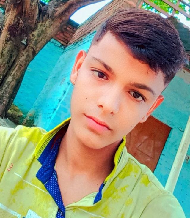 Kanpur Dehat: Teenager washed away in Noon river in front of father, dead body found one km away