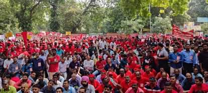 Old Pension: जंतर-मंतर पर अखिल भारतीय रक्षा कर्मचारी महासंघ