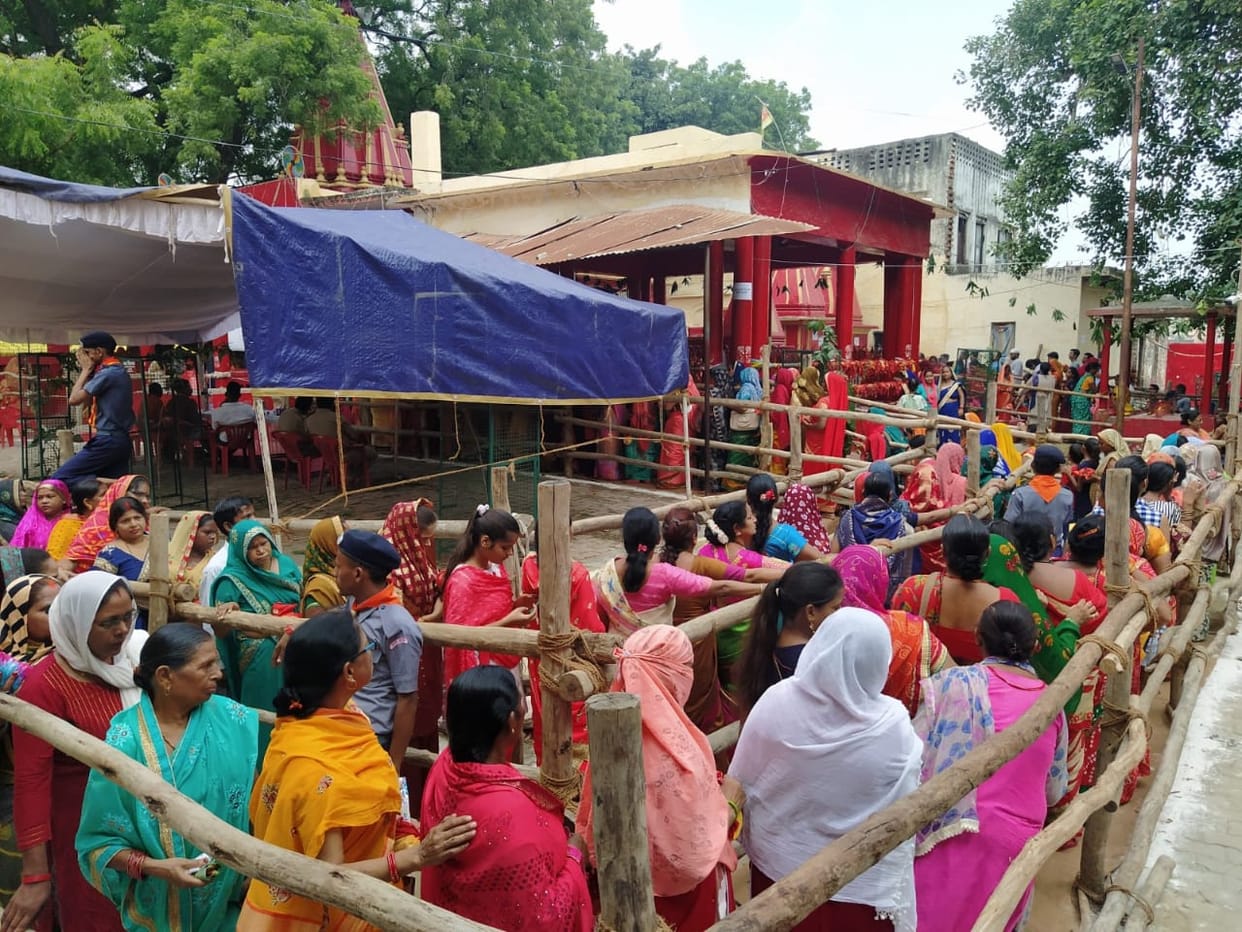 navratri 2022 first day in varanasi durga temple in shiv ki nagari people chanting saptshati mantra