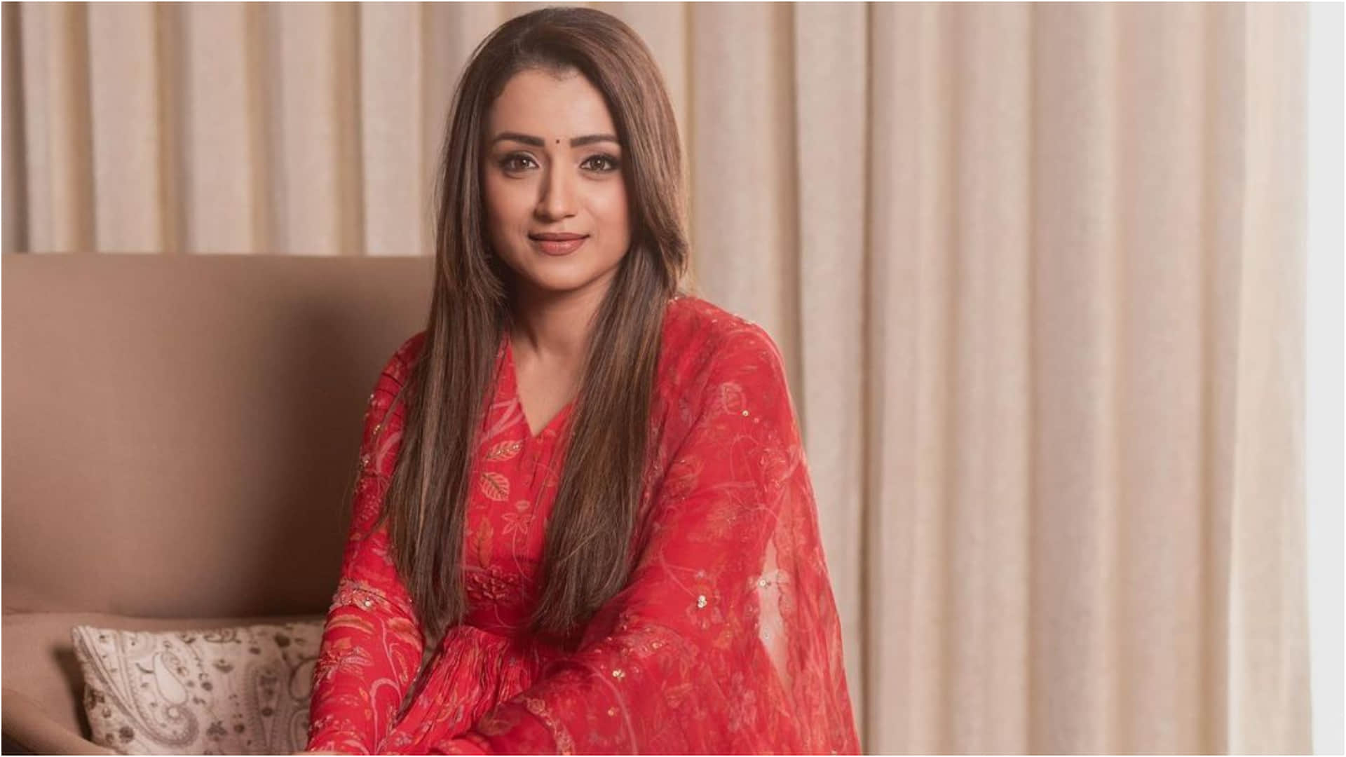 trisha krishnan completing two decades in films actress thankful to directors who still write roles for her