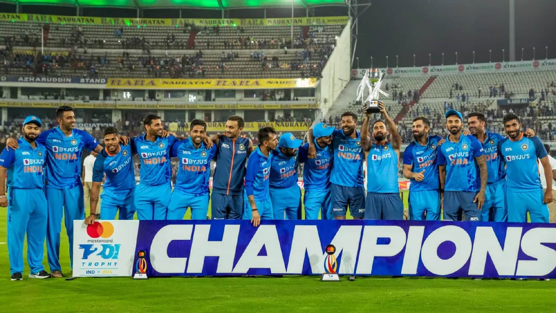 IND vs AUS 3rd T20 Match Eye Catching Photos And Moments From Hyderabad Rajiv Gandhi Stadium