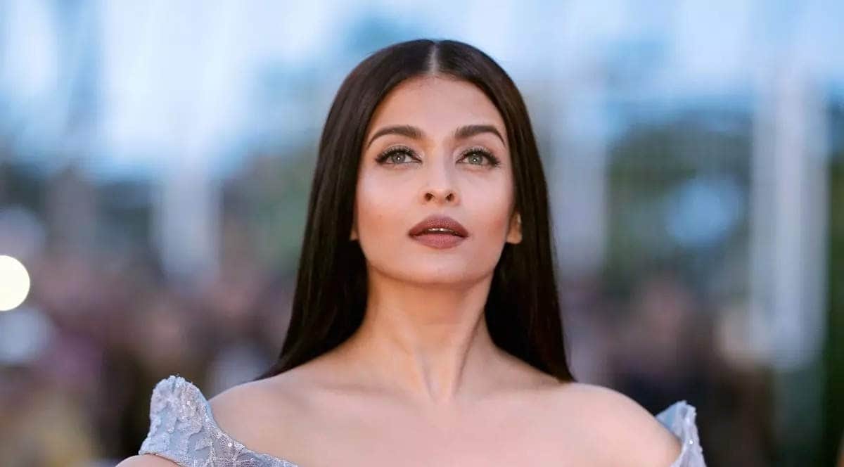 Aishwarya Rai Bachchan Birthday: Ponniyin Selvan PS 1 actress career love story married life and Net worth