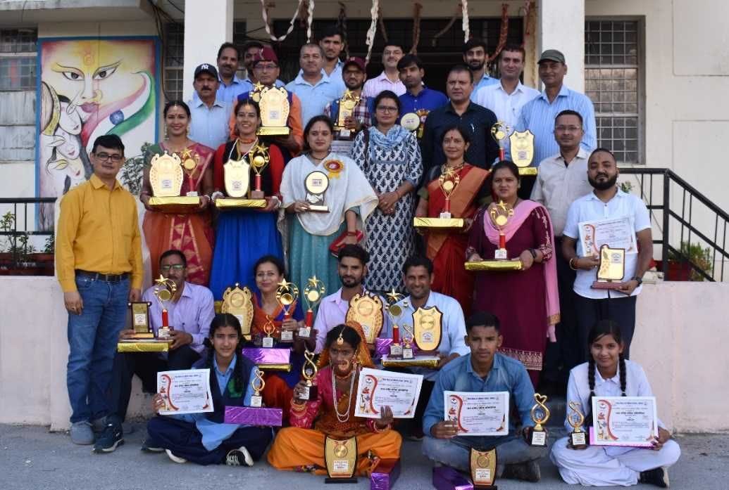 Six People Selected For State Level Event