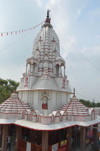 बालैनी स्थित पुरा महादेव मंदिर