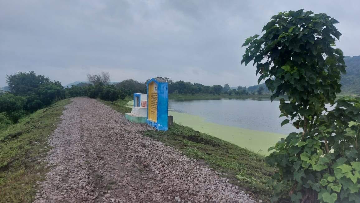 District administration engaged in completing the incomplete Amrit Sarovar regarding the visit of Deputy CM