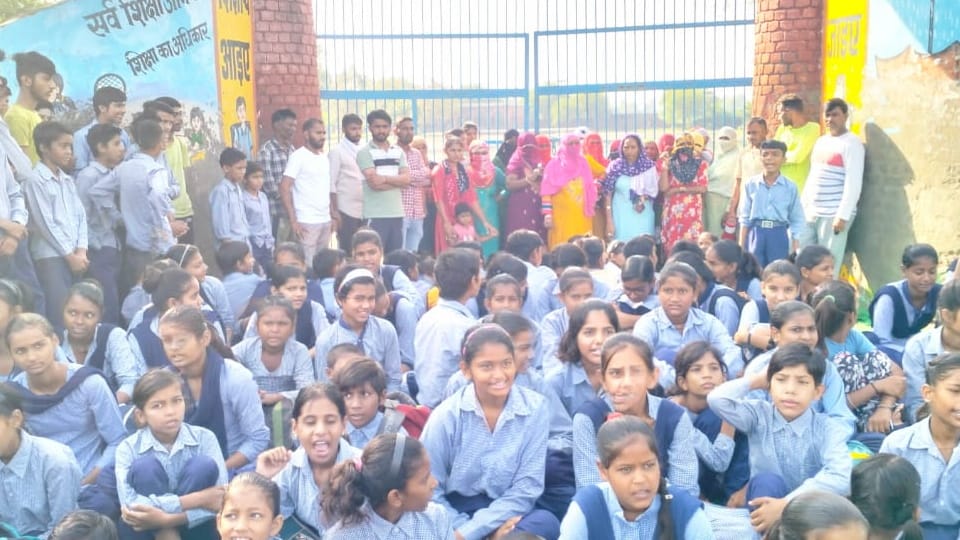 Villagers Protest against government in Village Lahli of Kalanaur