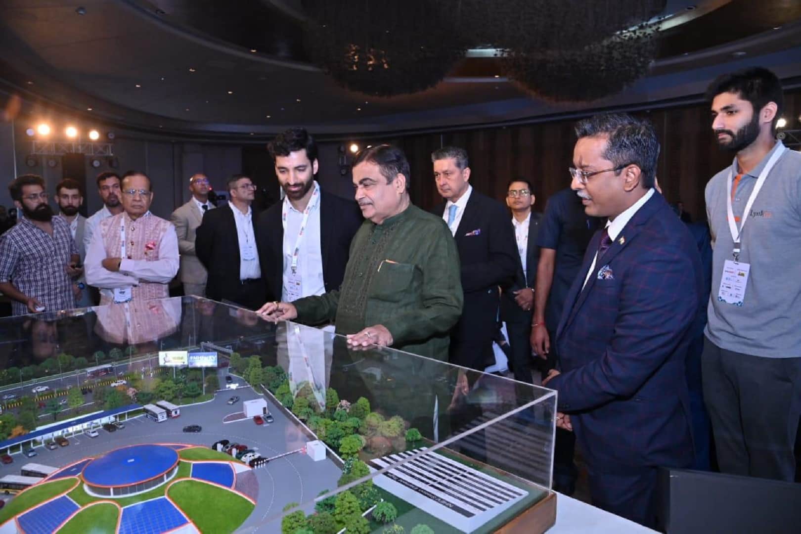 Nitin Gadkari Unveils miniature of NHEV charging Station concept to compete with Petrol Pumps in future