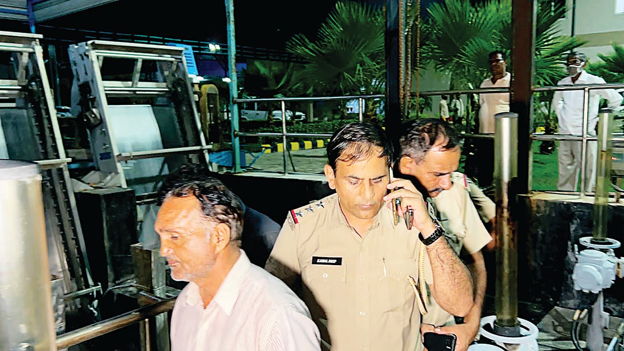 O mother girl's fetus found in sewerage