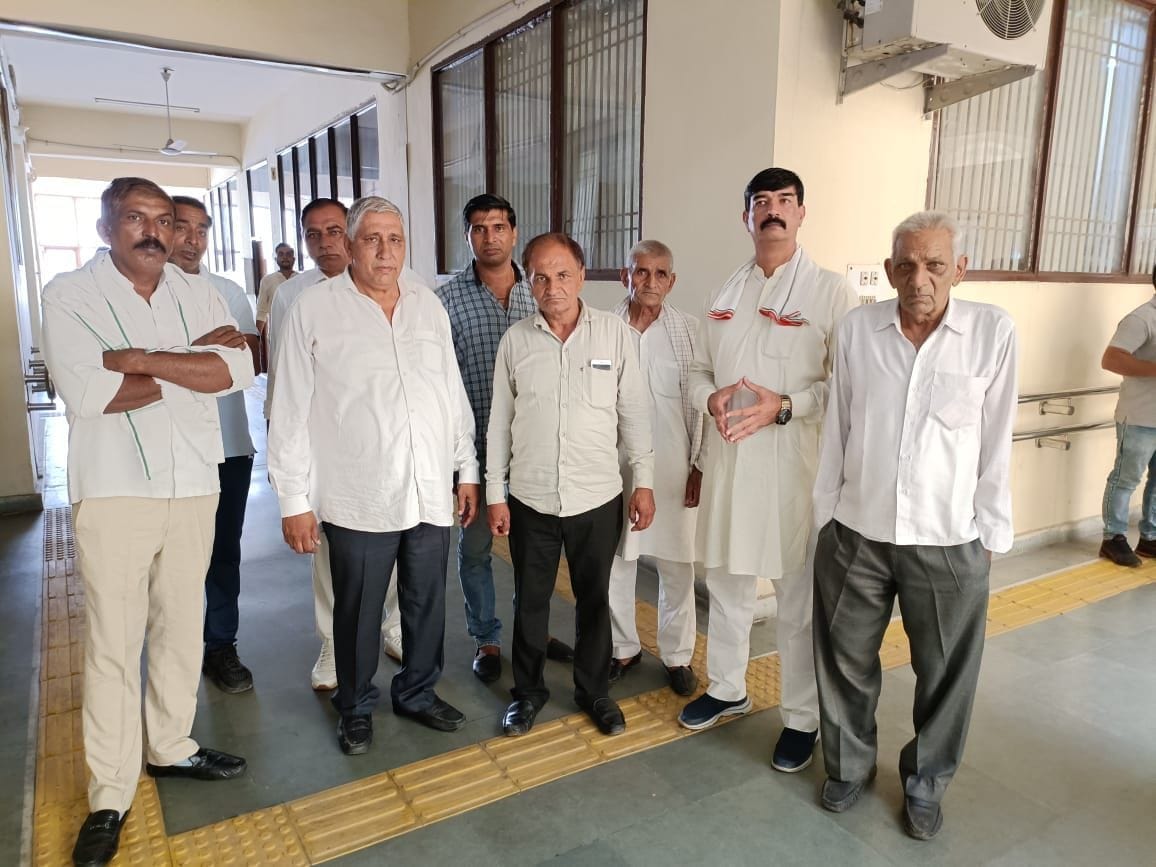 In the matter of demolition of factory and warehouse, a committee formed in the Mahapanchayat from the SP