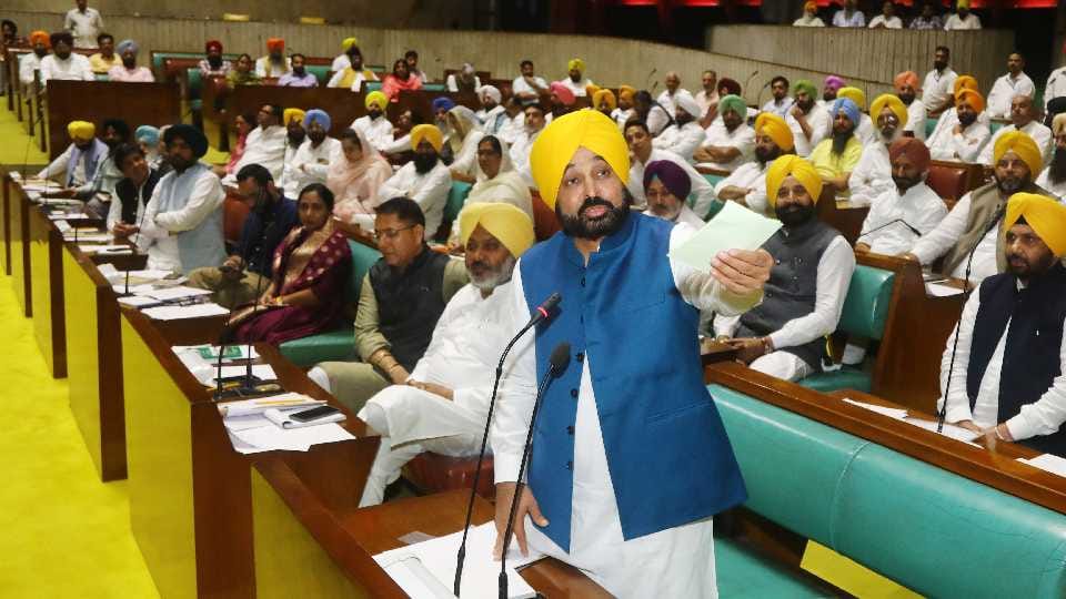 CM Bhagwant Mann targeted Congress and BJP in the assembly
