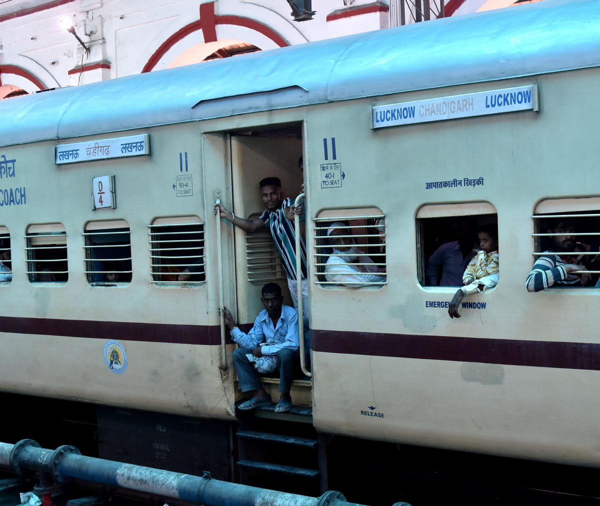 Saharanpur: Passengers upset due to cancellation of trains