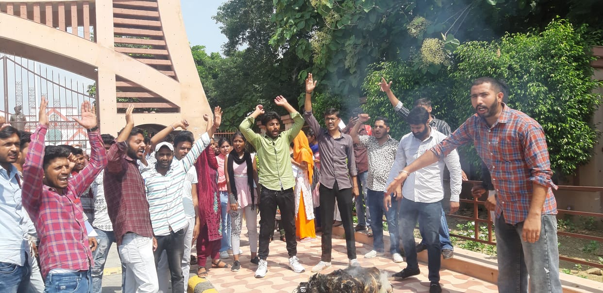CDLU: Students upset over poor exam results, burnt effigy of VC