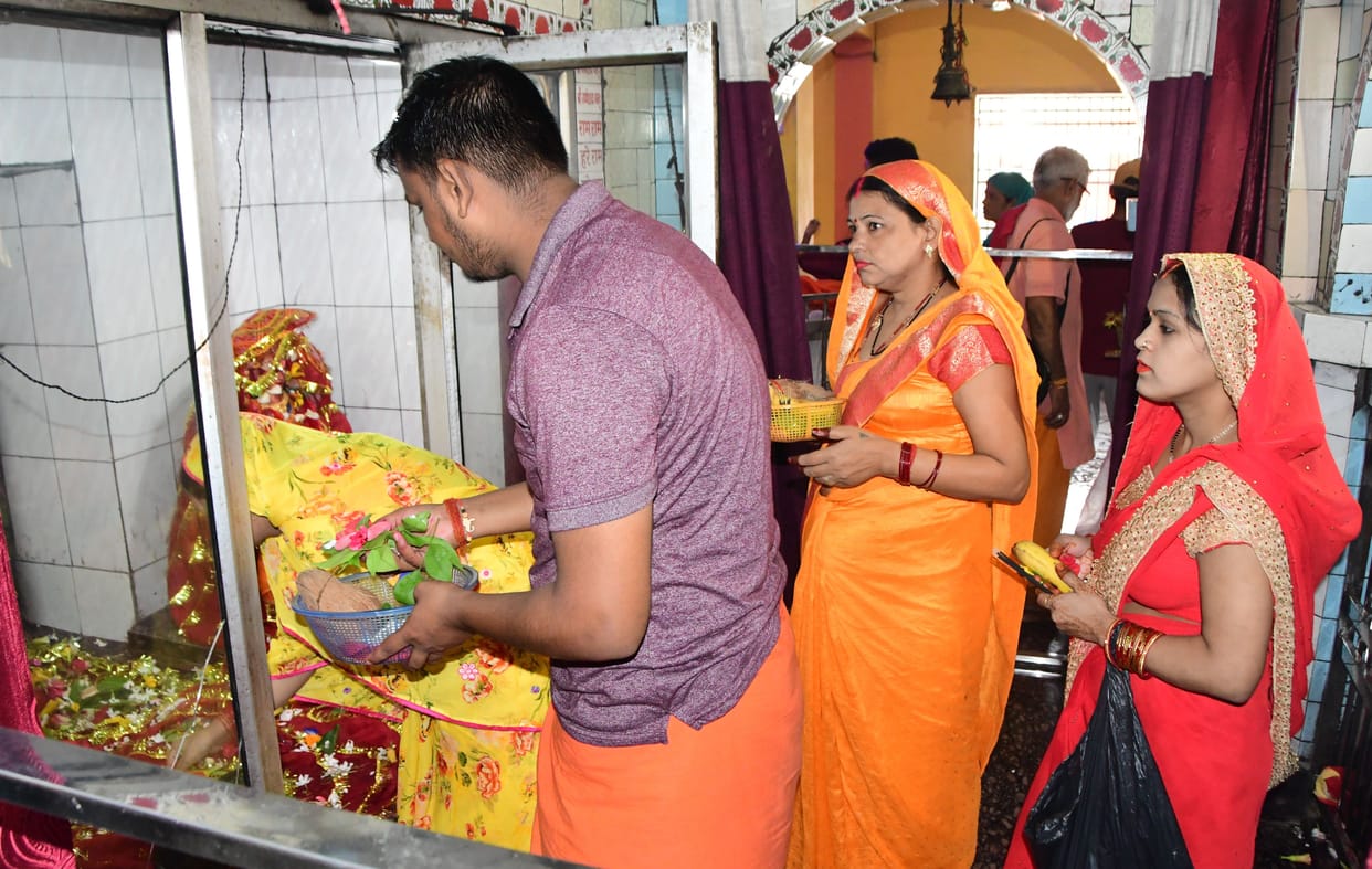 worship begins in navratri