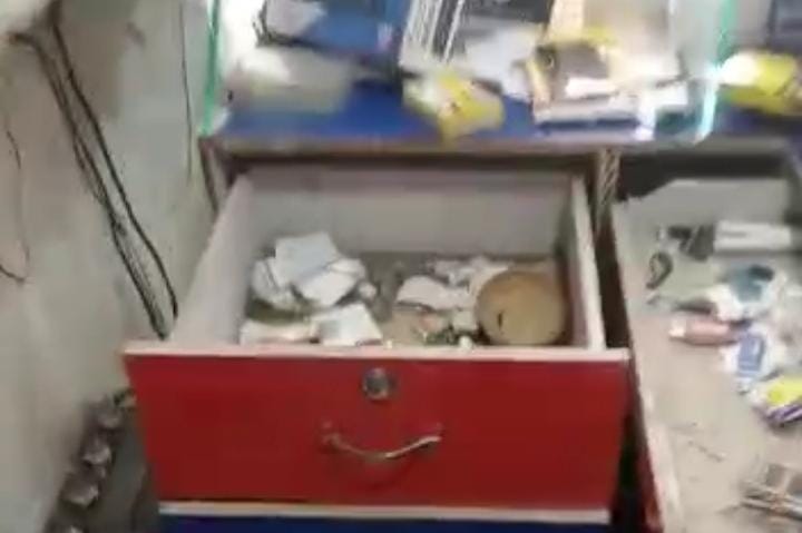 Theft at three places in one night in Nautanwan